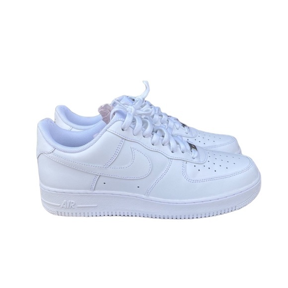 Nike Other - Nike Air Force 1
Size 11.5 men's
Excellent condition - worn once
Comes with box